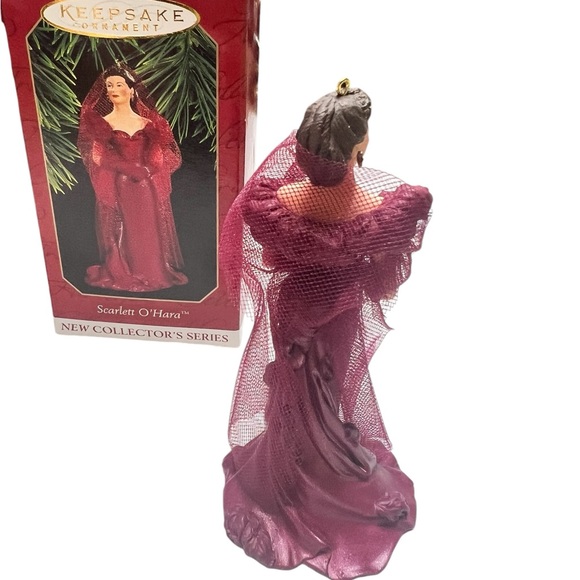 Hallmark Keepsake Set of 2 Scarlett O’Hara Holiday Ornaments 1997, 1999. - Picture 12 of 12